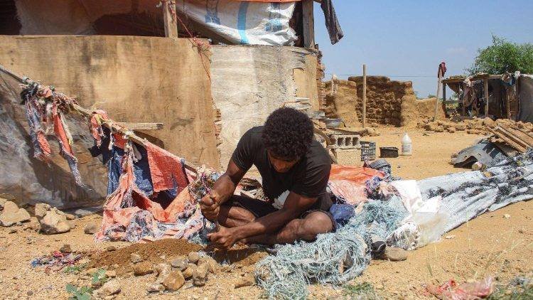 Papa León exige que cesen las hostilidades y se garantice la paz en Yemen
